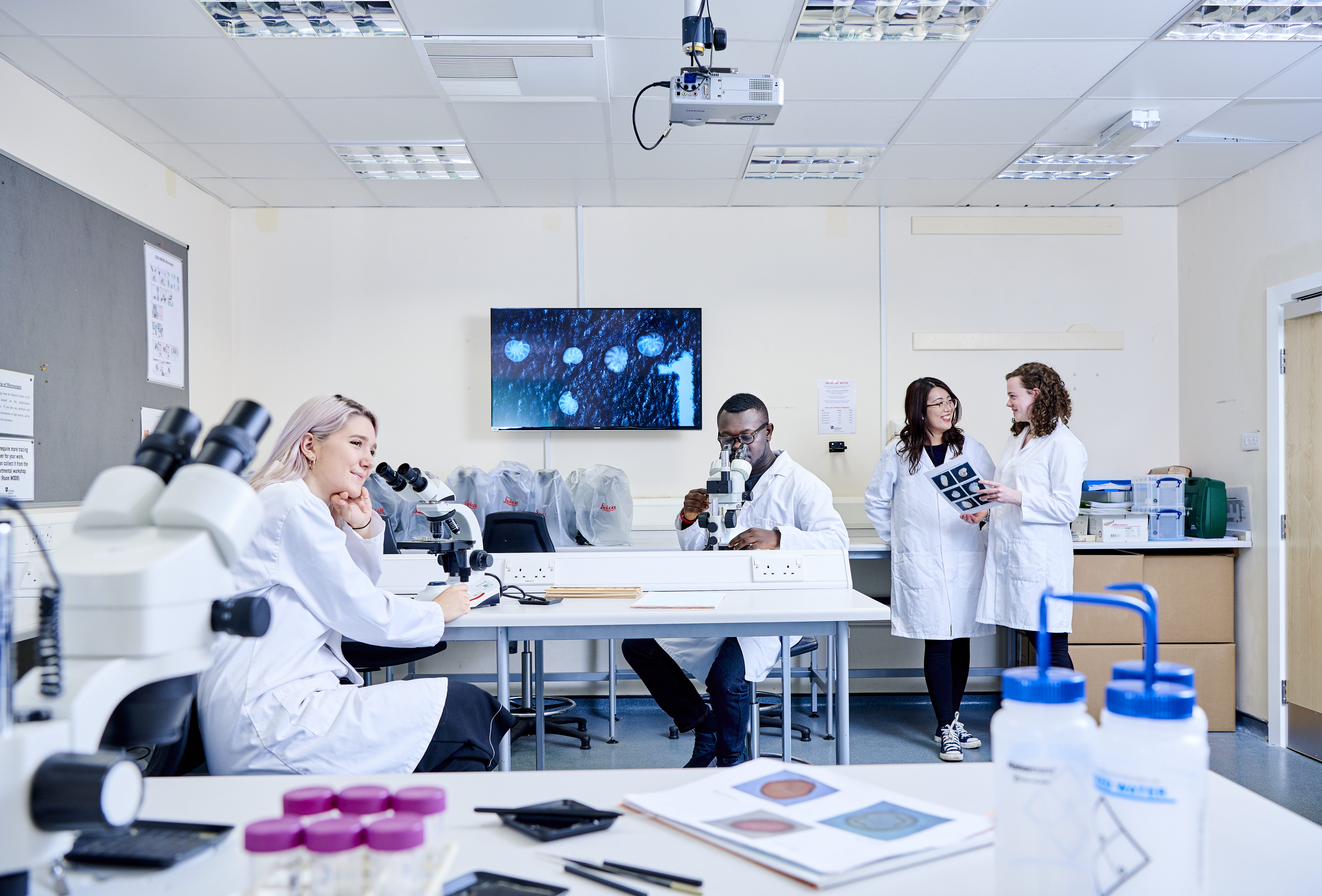 Photography of student group in Geography laboratory